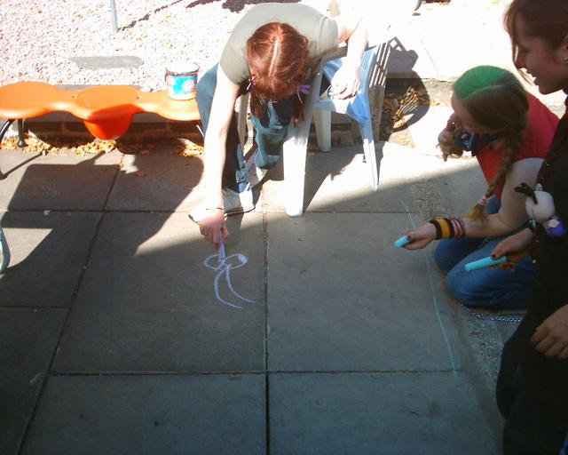 Oh dear Les, what are you drawing?