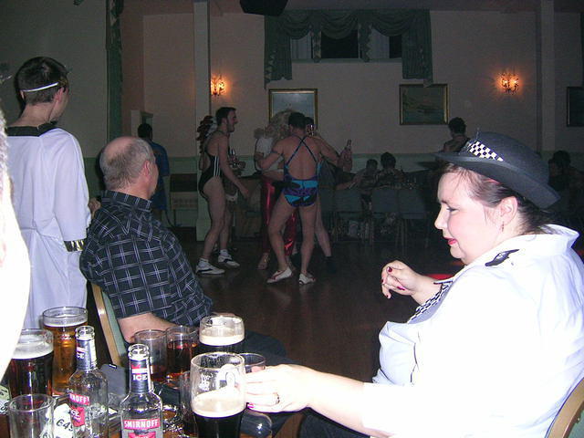 Now [b]that's[/b] entertainment!