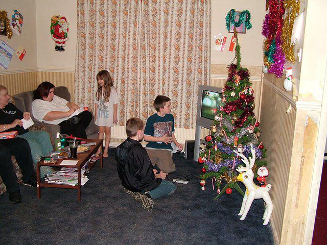 "Come on Mum! Get those cards out!"