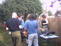 More and more flock to the source of the nosh!