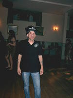 Hey look, Alan's gone hatstand!