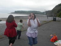 Ceri gives the thumbs up!